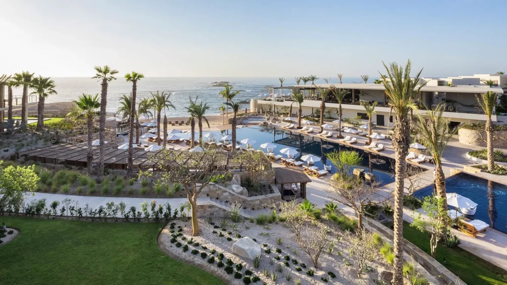 Exclusive Amenities in Chileno Bay